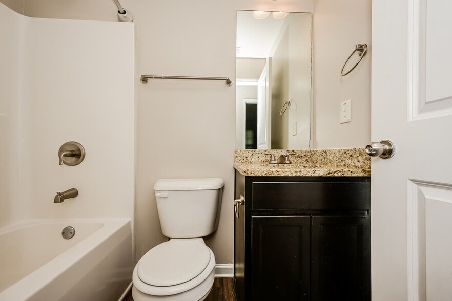 Building Photo - 2825 Marlin Dr