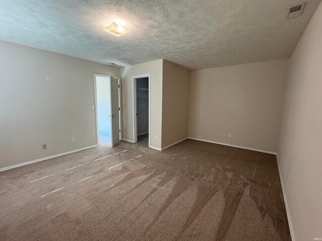 Building Photo - 7131 Greenlake Dr