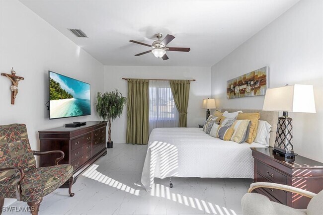 Building Photo - 27518 Pinecrest Ln