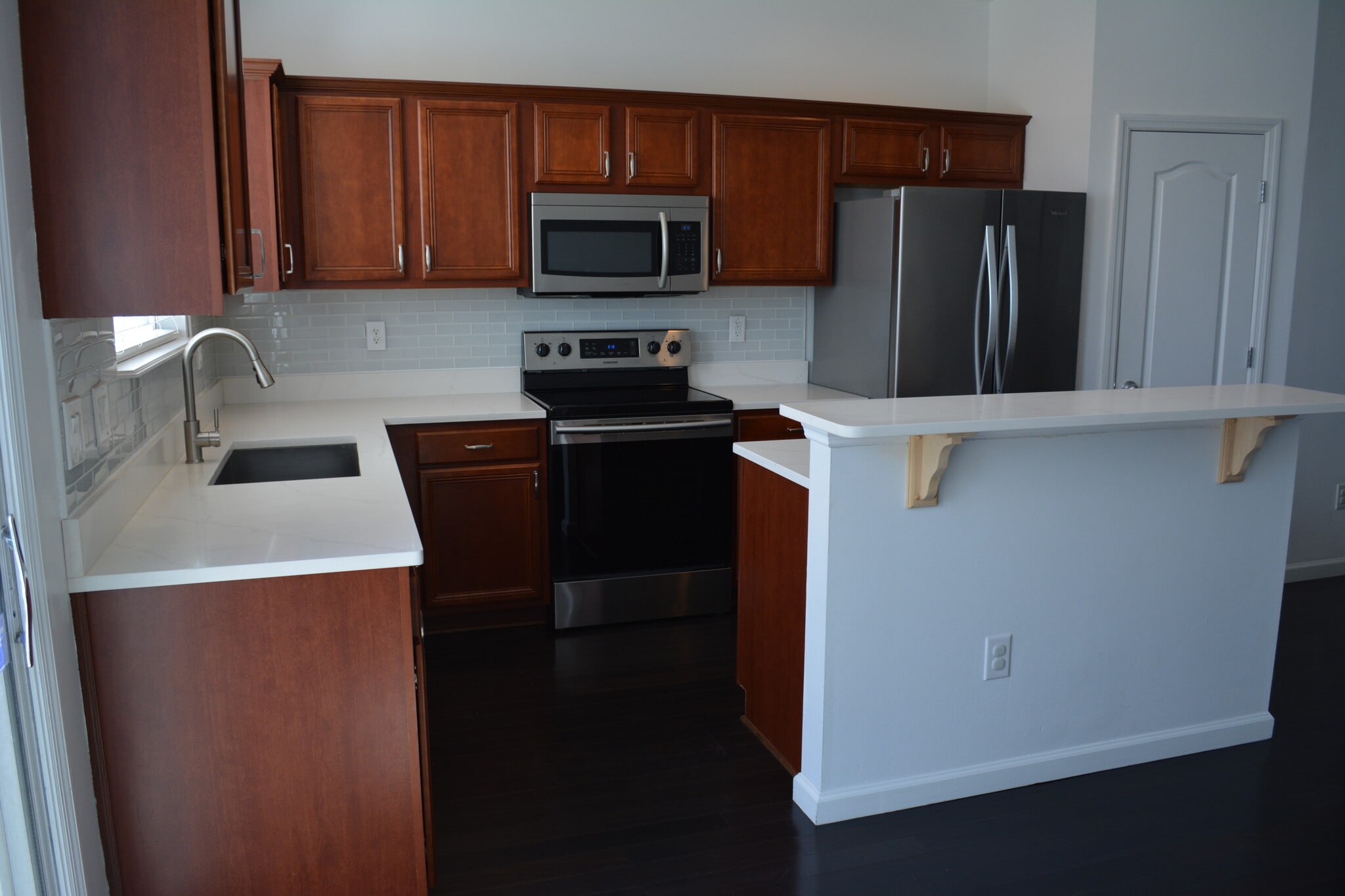 Building Photo - 8828 Shell Island Dr