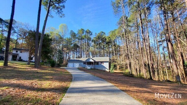 Building Photo - 4711 Highview Pl