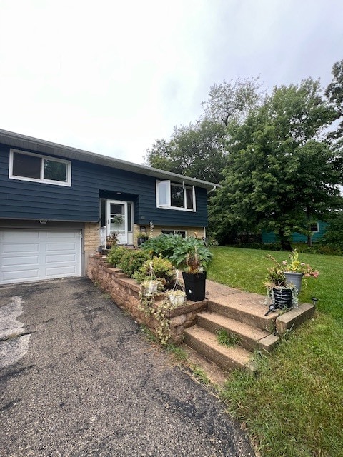 Primary Photo - 303 Melody Ln