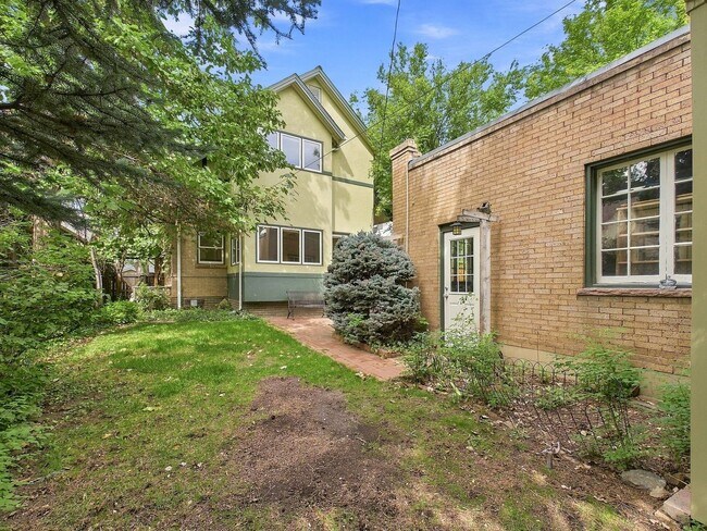 Building Photo - 640 Columbine St