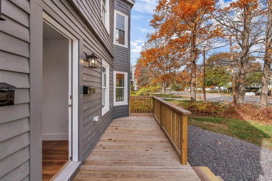 Building Photo - 151 South St