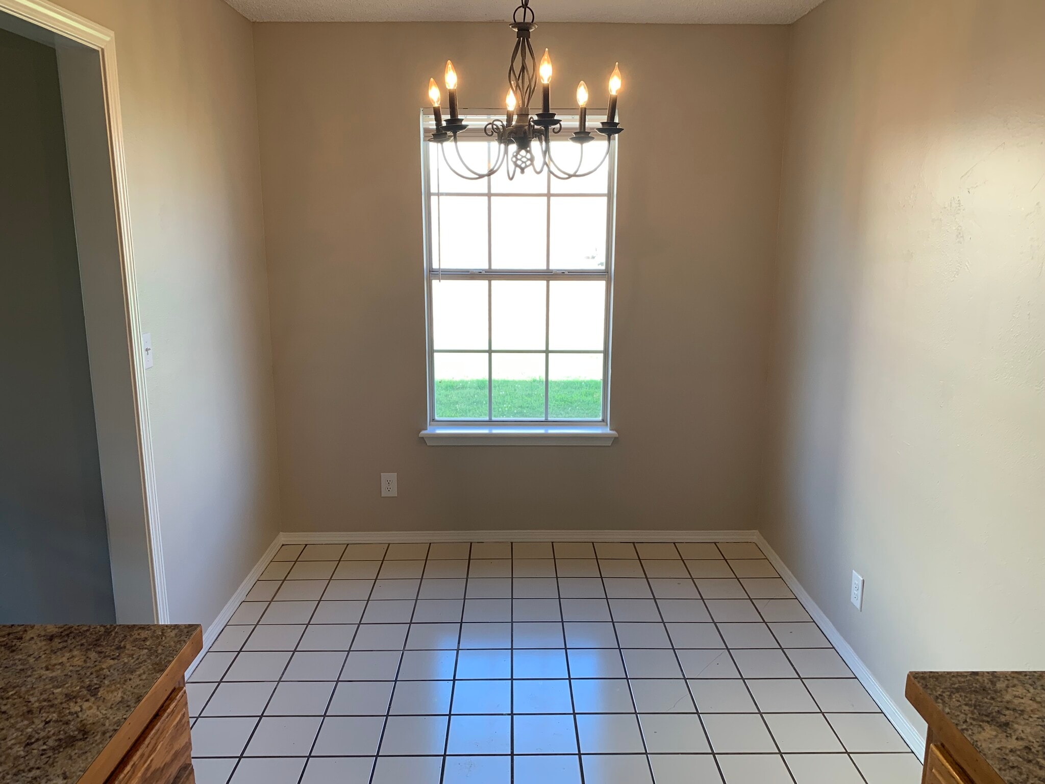 Building Photo - 507A Camellia Dr