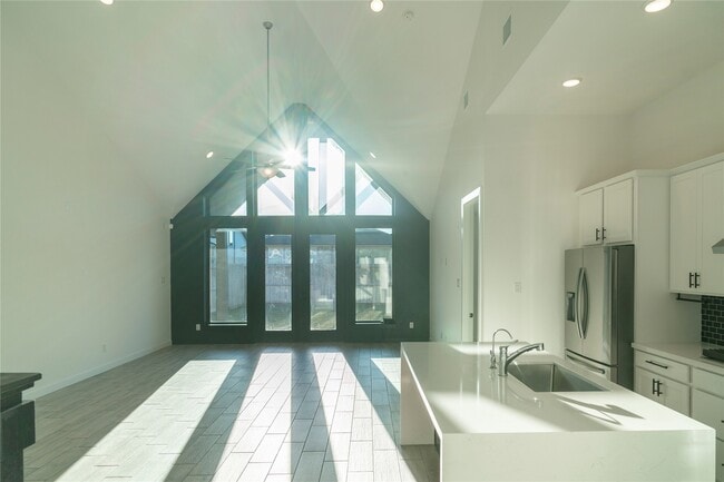 Building Photo - 6014 Churchill Spgs Ln