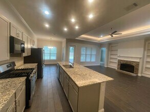 Building Photo - 814 Abita Chase