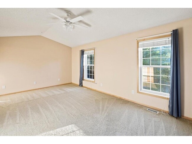 Building Photo - 899 Ledgestone Dr