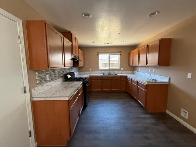 Building Photo - 1037 Honeybell Ct