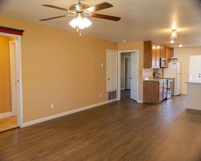 Building Photo - 3008 Finley St