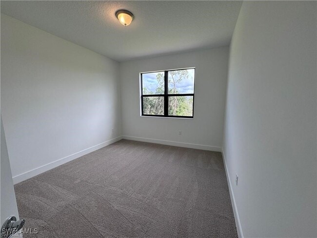 Building Photo - 5665 Cassidy Ln
