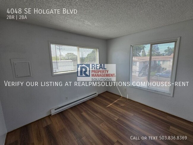 Building Photo - 4048 SE Holgate Blvd
