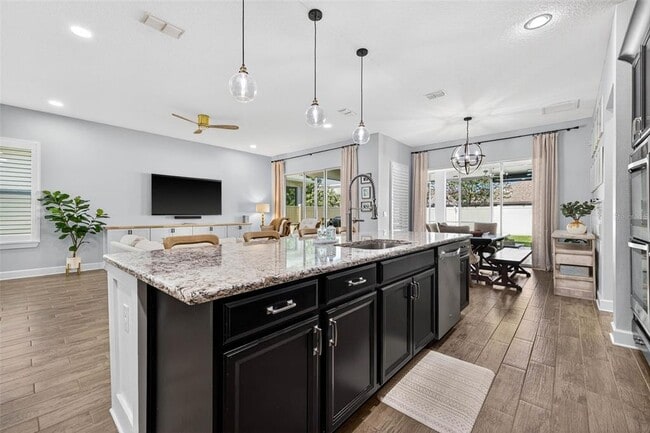 Building Photo - 10522 Cardera Dr