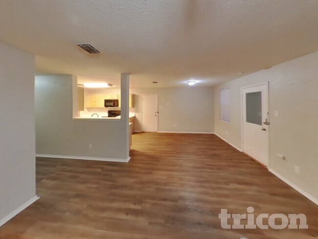 Building Photo - 2641 Bandera Pl