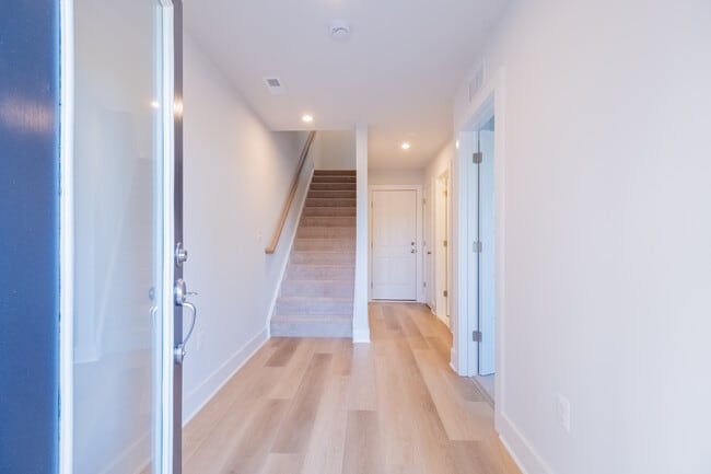 Building Photo - 9987 Magnolia Ridge Dr