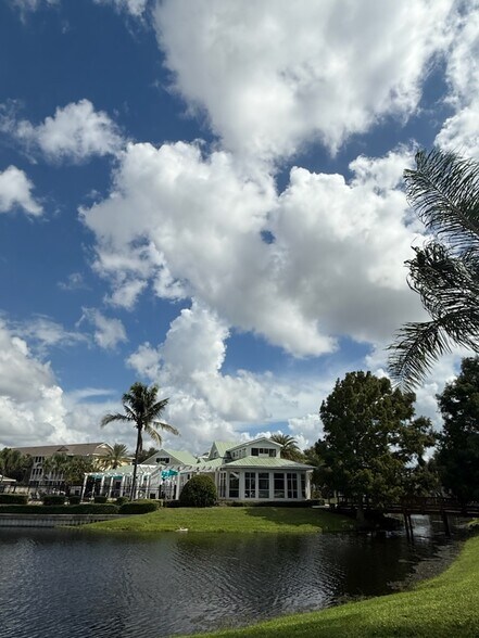 Club house - 4802 51st St W