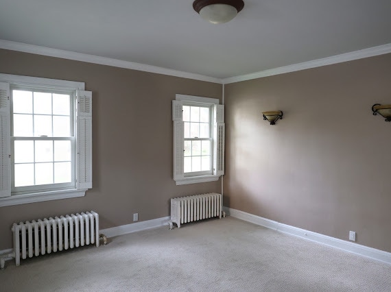 primary bedroom w/3 closets - 2219 E Marion St