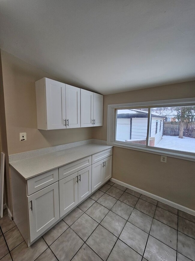 Building Photo - Updated Brick Ranch