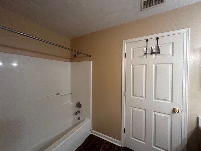 Building Photo - 7206 Jaffrey Ct