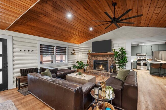 Building Photo - 12030 Old Mountain Park Rd