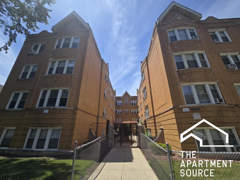 Building Photo - 838 N Massasoit Ave
