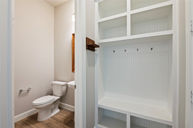 Building Photo - 719 Sandy Bay Ln