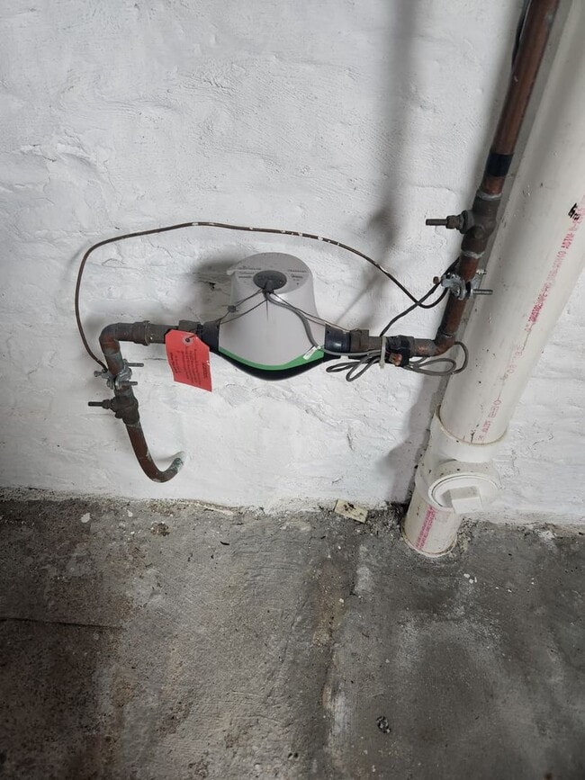 Building Photo - 2015 12th Ave