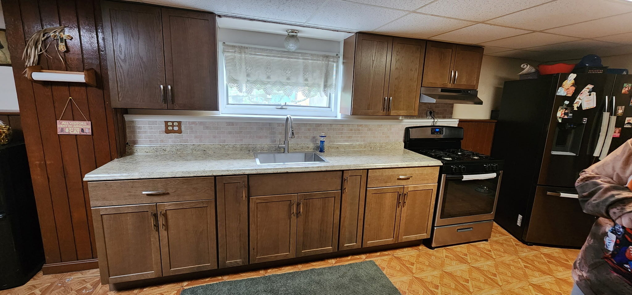 Building Photo - 561 Chicago St