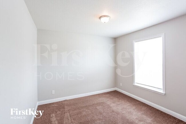 Building Photo - 10171 Cumberland Pointe Blvd