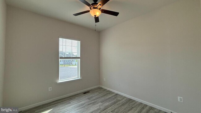 Building Photo - 7515 Oakham Dr