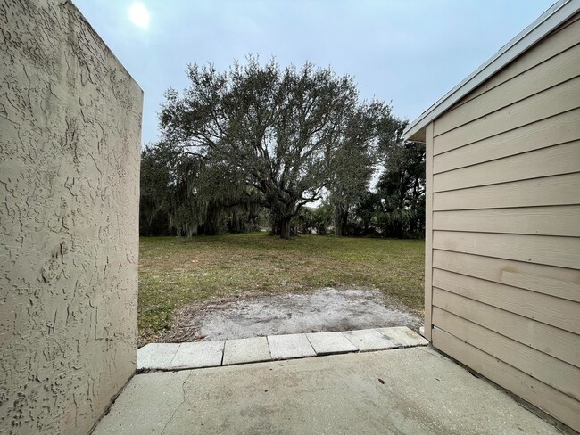 Building Photo - 2612 Adela Ave