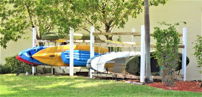 Building Photo - 2121 N Ocean Blvd