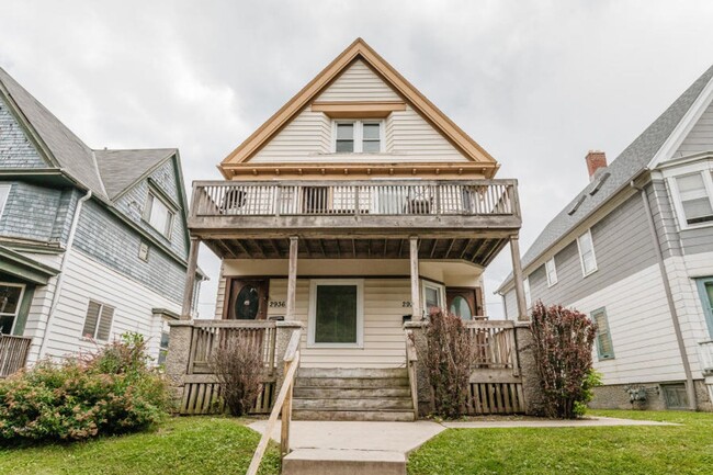 Building Photo - Cramer house