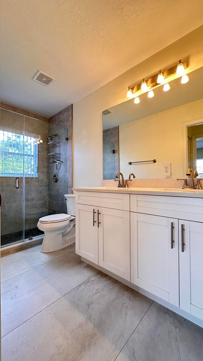 Building Photo - 19010 SW 10th St