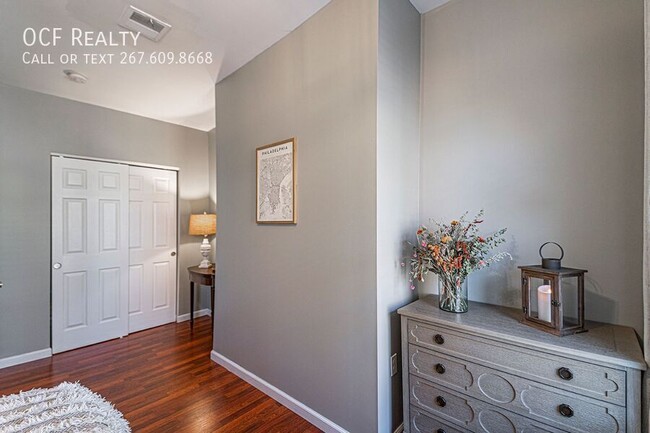 Building Photo - 2017 Memphis St