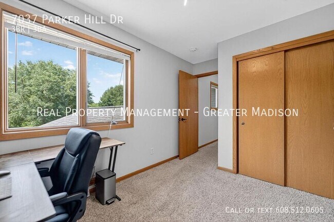 Building Photo - 7037 Parker Hill Dr