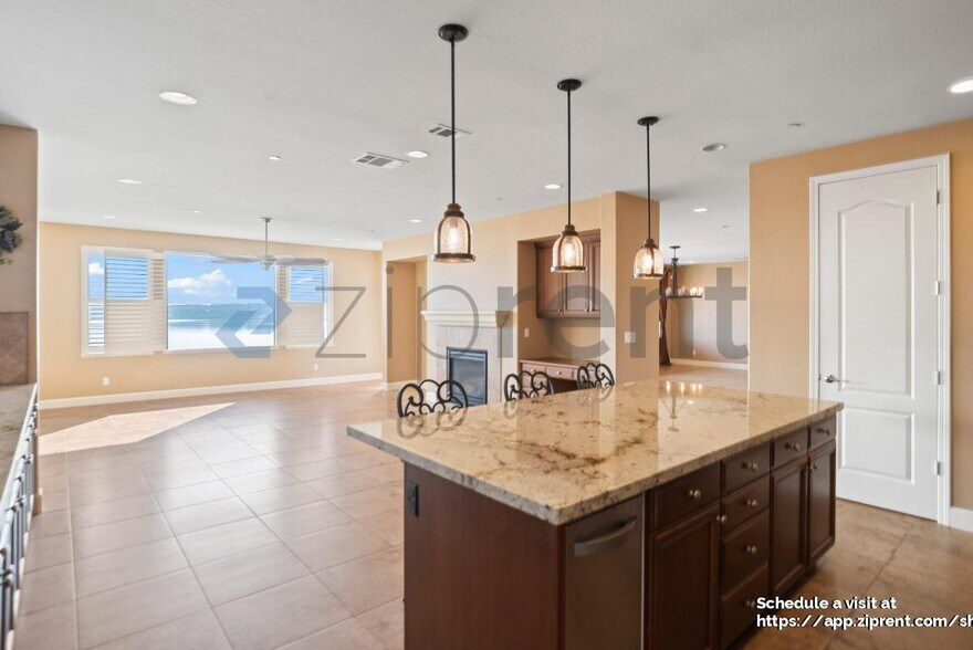 Building Photo - 3998 Chiavari Way