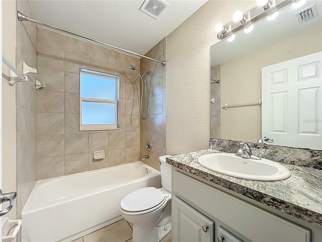 Building Photo - 1954 NW 21st Ave