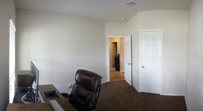 Building Photo - 6302 Cool Creek Dr