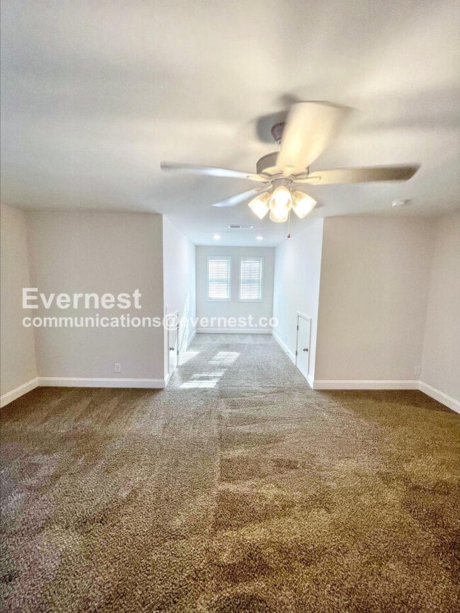 Building Photo - 637 Battery Ct