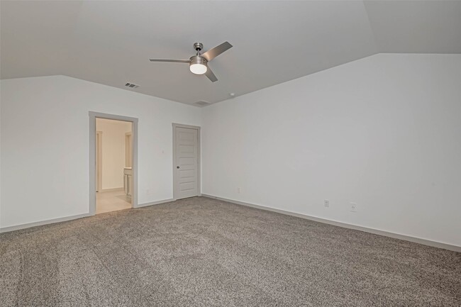 Building Photo - 3418 Lake Landing Ln