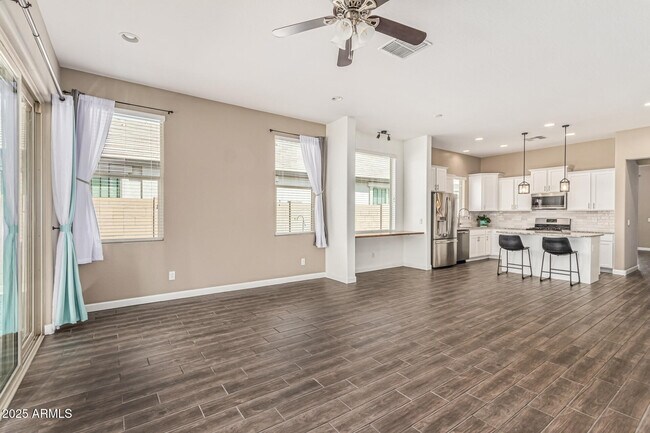 Building Photo - 13542 W Paso Trail