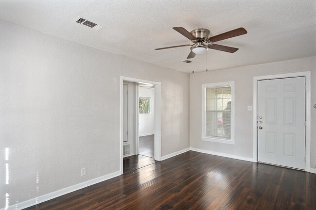 Building Photo - "Charming 2-Bedroom Duplex Retreat on Clou...