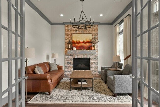 Building Photo - 2331 Bottlebrush Ln