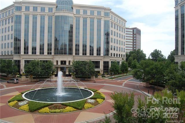 Building Photo - 4620 Piedmont Row Dr