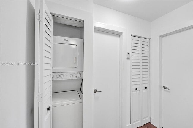 Building Photo - 243 NW 57th Ave