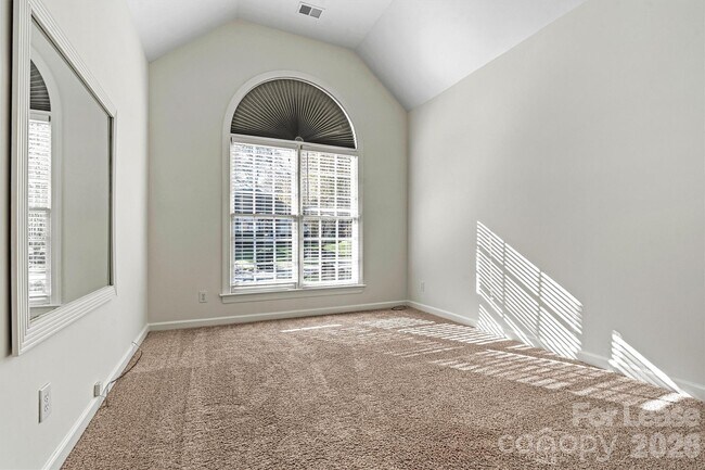 Building Photo - 8937 McDiarmid Ln