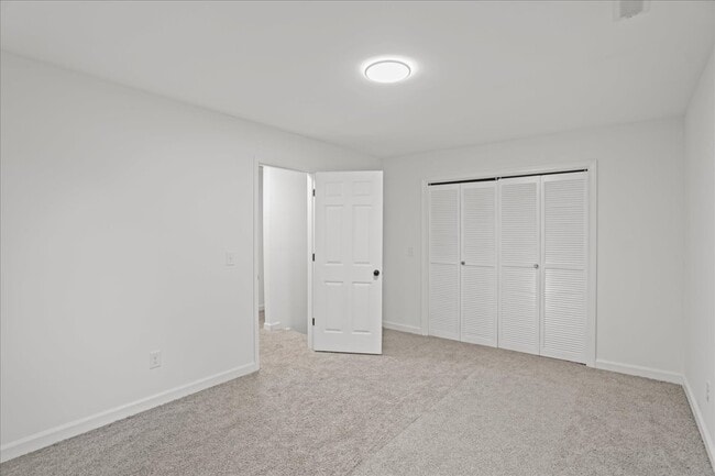 Building Photo - 2321 Queen Ann Rd