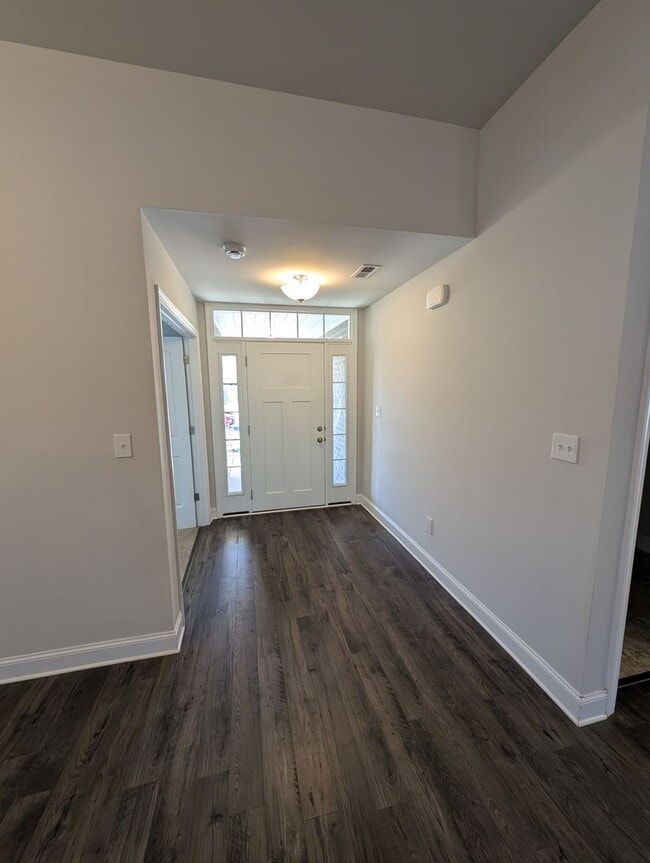 Building Photo - 244 Abercorn Dr