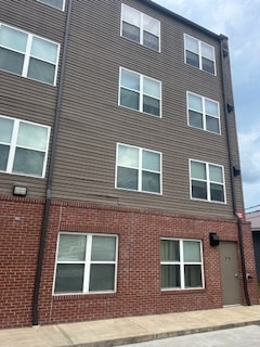 Building Photo - 525 10th St W